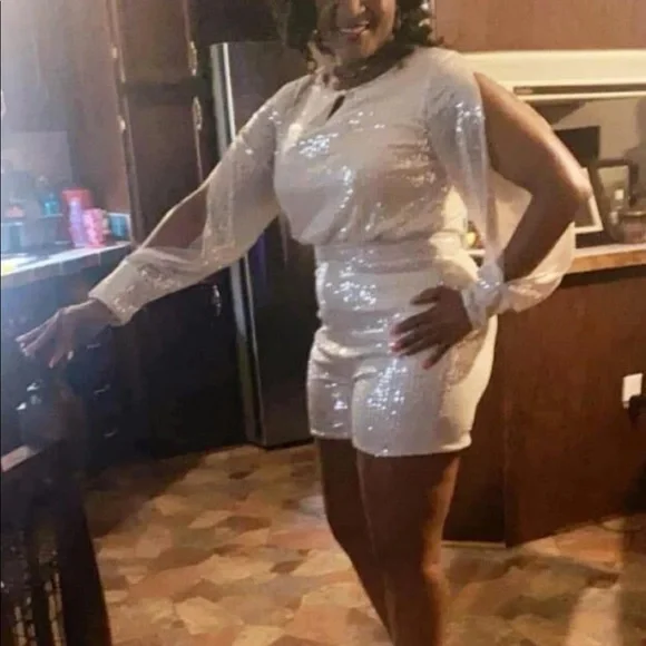 Sequin Split Sleeve Halter - Picture 9 of 14